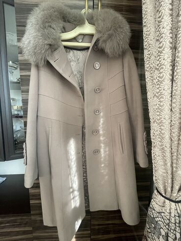 куплю пальто: Пальто, M (EU 38)