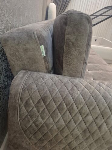 Divanlar: Divan, İşlənmiş, Açılan, Bazalı, Parça, Çatdırılma yoxdur — 10