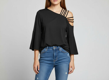 sandały na koturnie czarne ccc: Women's blouse, size M