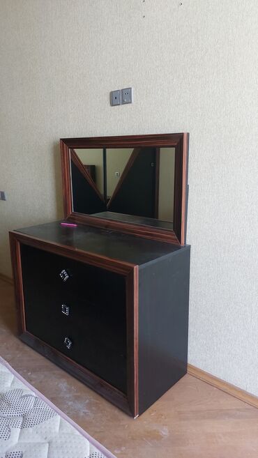 тумба в ванную комнату: İkinəfərlik çarpayı, Dolab, Komod, 2 tumba, İşlənmiş