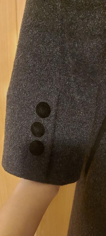 Kaputi: Kaput tamno sivi moher vuna M L raritet Kaput je raritet, kao sto se — 4