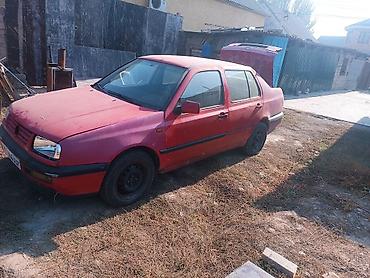 Volkswagen Vento: 1993 г., 1.8 л, Механика, Бензин, Седан at lalafo.kg Volkswagen Vento: 1993 г., 1.8 л, Механика, Бензин, Седан