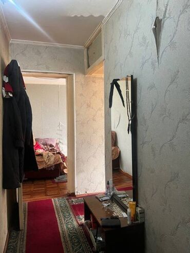 Продажа квартир: 1 комната, 34 м², 104 серия, 2 этаж, Старый ремонт
