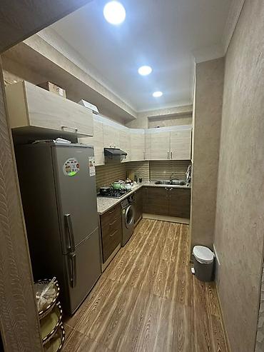 Uzunmüddətli kirayə mənzillər: 🏢 16 mərtəbəli yeni tikili binanın 11-cü mərtəbəsi 🛏️ 2 otaq 📐 60 kv.m — 11
