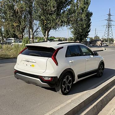 byd e6: Kia Niro: 2022 г., 1.6 л, Автомат, Гибрид, Кроссовер — 4