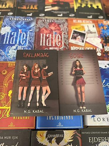 Kitablar və jurnallar: N.G. Kabalın iki kitabından ibarət dəst: - Saklambaç – məktəb — 1