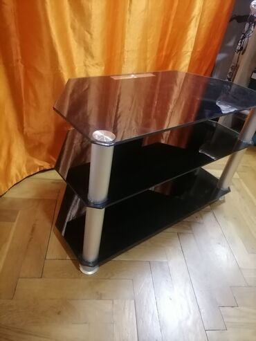 Komode: Sto stakleni ispravan dobar za TV. Kao nov je. Oko 80 /40 /50 — 3