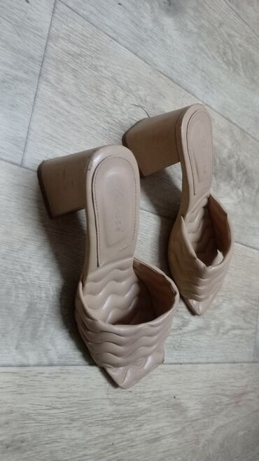 польская обувь: Туфли 38, цвет - Бежевый