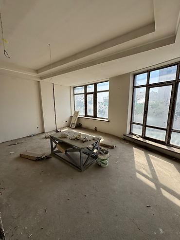 vefa: 6 комнат и более, 255 м², Юг-2 мкр Элитка, 5 этаж, ПСО (под самоотделку) — 6