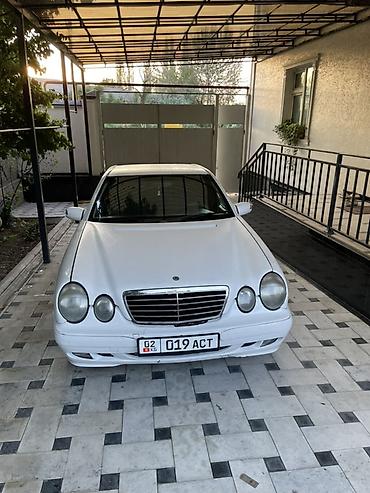 Mercedes-Benz: Mercedes-Benz E-Class: 2000 г., Седан — 6