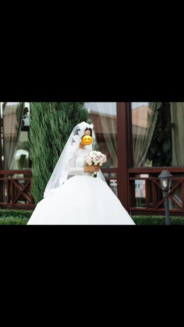 итальянские платья: Сдаю свадебное платье в аренду 300$ (цена символическая )