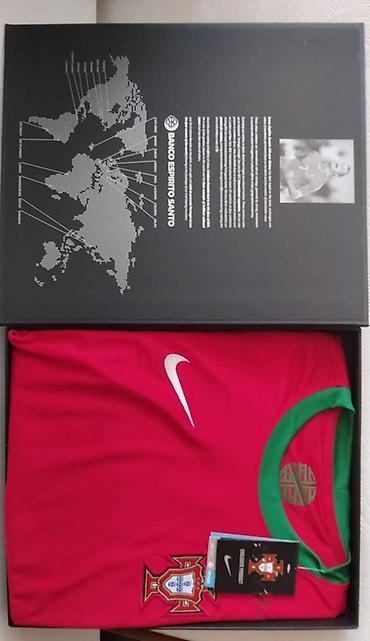 nike corab: Məhsul: Portuqaliya milli futbol komandasının rəsmi Nike forması (qutu — 1