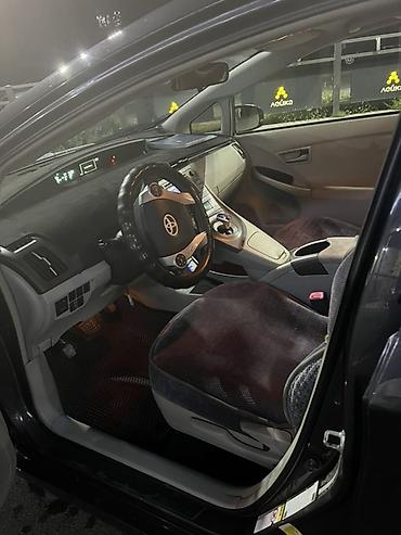team terzo: Toyota Prius: 2013 г., 1.8 л, Гибрид, Хэтчбэк — 5
