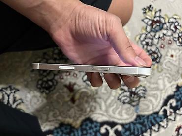 iphone 12 minu: IPhone 13, Б/у, 128 ГБ, Белый, Защитное стекло, 77 % — 5