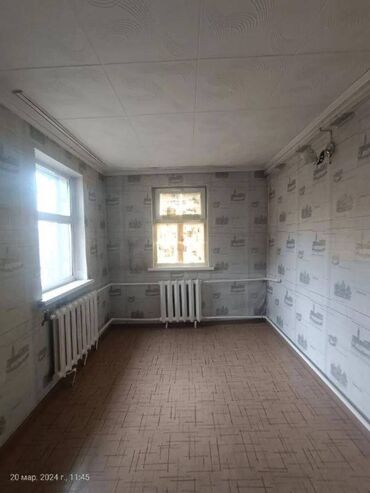 Долгосрочная аренда домов: 60 м², 2 комнаты, Утепленный, Бронированные двери, Парковка