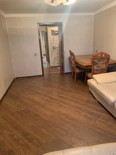 Uzunmüddətli kirayə mənzillər: Nərimanov metrosu yaxınlığında 5 mərtəbəli binanın 5-ci mərtəbəsində 2 — 3