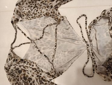 Haljine: Zara XS, bоја - Šareno, Večernji, maturski, Dugih rukava na lalafo.rs — 8 Haljine: Zara XS, bоја - Šareno, Večernji, maturski, Dugih rukava — 8