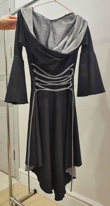 Платья: Вечернее платье, Длинная модель, С рукавами, Корсет, S (EU 36)