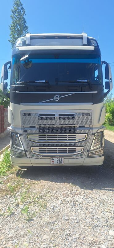 камаз машина: Тягач, Volvo, 2014 г.