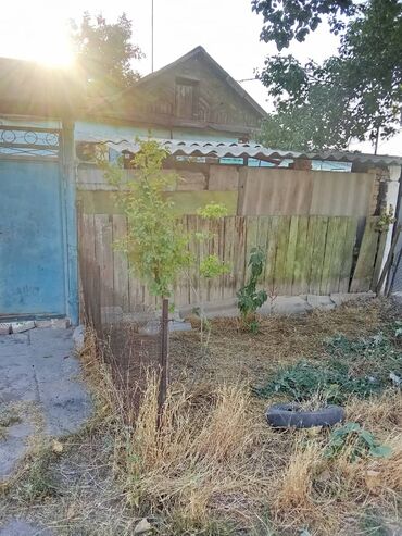 раздолный дом: Үйдүн жарымы, 47 кв. м, 1 бөлмө, Менчик ээси, Эски ремонт