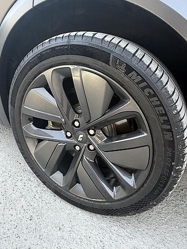 l 9 max: Lixiang L7: 2023 г., 1.3 л, Автомат, Гибрид, Кроссовер — 6