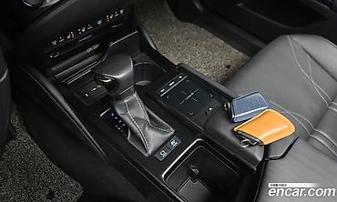 lexs: Lexus ES: 2019 г., 2.5 л, Вариатор, Гибрид, Седан — 6