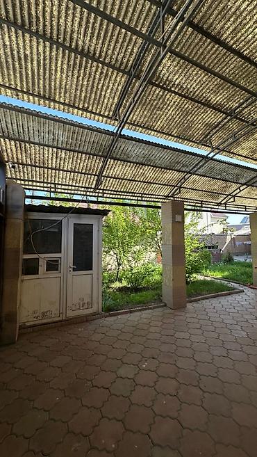 Долгосрочная аренда домов: 360 м², 9 комнат — 3