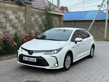 порше панамера: Toyota Corolla: 2019 г., 1.8 л, Вариатор, Гибрид, Седан
