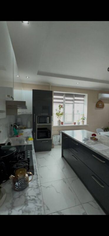 Долгосрочная аренда домов: Дом, 270 м², 6 комнат, Агентство недвижимости, Евроремонт