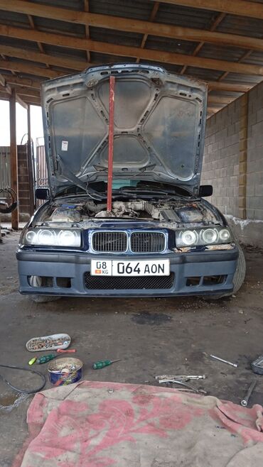BMW: BMW 316: 1992 г., 1.6 л, Механика, Бензин, Седан