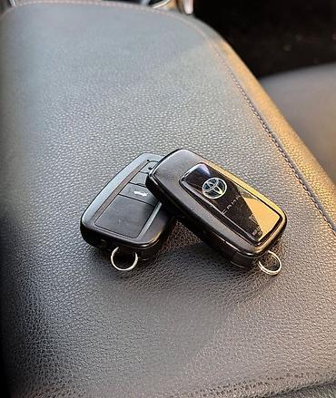 Toyota: Toyota Camry: 2020 г., 2.5 л, Вариатор, Гибрид, Седан — 3