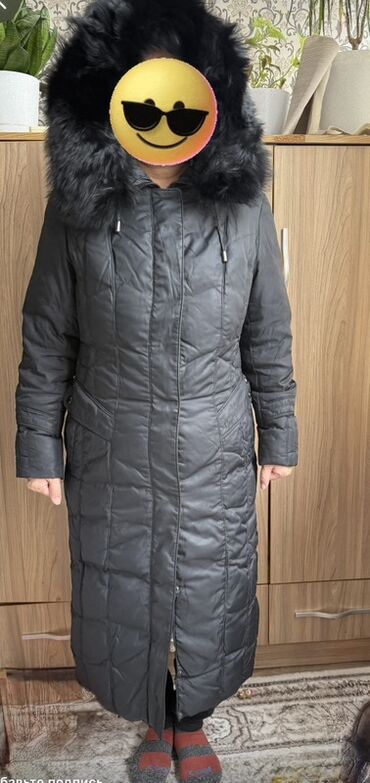 длинное трикотажное платье с капюшоном: Длинное женское зимнее пальто/пуховик /куртка с капюшоном и пышной