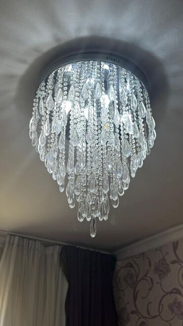 sport isiqlar: Çılçıraq, 10 və daha çox lampa, Xrustal