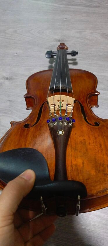 Gitaralar: Türkiyede, Fatih usta terefinden xüsusi hazırlanmış el işi alaturka