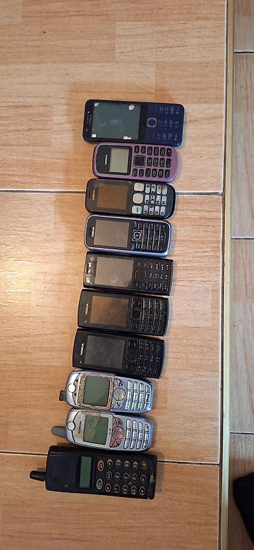 Nokia < 2 GB Memory Capacity, Düyməli
