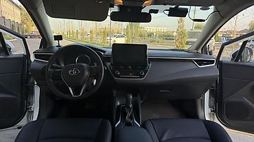 естима бампер: Toyota Corolla: 2020 г., 1.8 л, Вариатор, Гибрид, Седан — 6