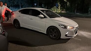 jeep compas: Hyundai Elantra: 2017 г., 1.6 л, Автомат, Бензин, Седан — 3