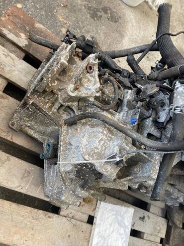 Двигатели, моторы и ГБЦ: Коробка передач Автомат Mazda