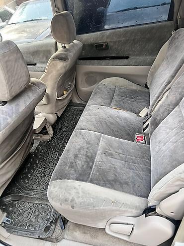 выкуп аато: Toyota Gaia: 2000 г., 2 л, Автомат, Бензин, Минивэн — 7