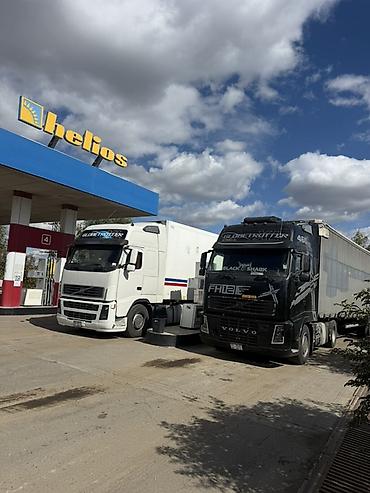 водный катамаран: Тягач, Volvo, Тентованный — 2
