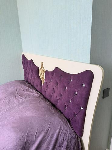 Çarpayılar: İkinəfərlik çarpayı - Ölçü: təxmini 160x200 sm (standart — 2
