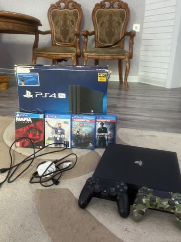 playstation 4 joystick qiymeti: Ps4Pro Salam satılır heç bir prablemi yoxdur ustunde 2 arginal ps4