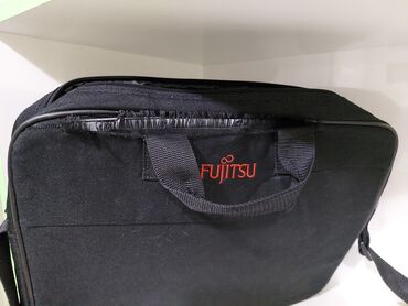 fujitsu notebook qiymeti: Fujitsu Noutbuku yeni alınandan məndədir batareyası xarabdır