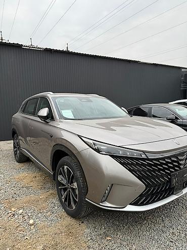 Roewe: Roewe RX5: 2023 г., 1.5 л, Автомат, Гибрид, Кроссовер — 3