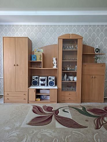 Шкафы: Стенка гостиной модульная, цвет – светлый бук/ольха. Цена договорная — 2