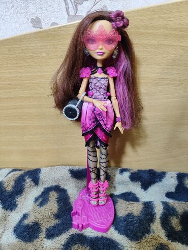 Игрушки: Продаю куклу Ever After high Брайер Бьюти. Возможен небольшой торг