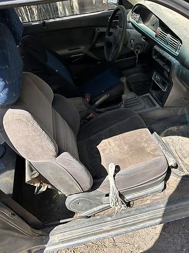 джили авто: Mazda 626: 1992 г., 2.2 л, Механика, Бензин, Купе — 4