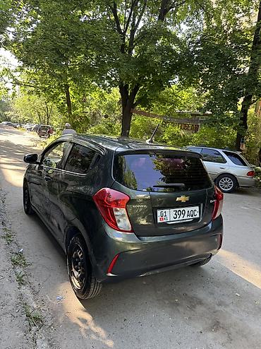 Chevrolet: Chevrolet Spark: 2017 г., 1 л, Вариатор, Бензин, Хэтчбэк — 3