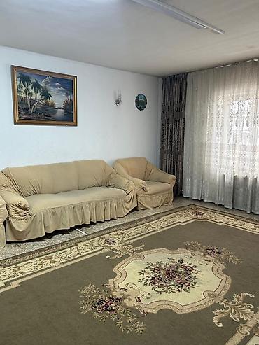 Продажа коттеджей и домов: Дом 2 этажа, площадь 206 м², участок 5 соток. Локация: Токолдош, ул — 5