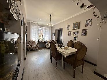 Продажа коттеджей и домов: 6 комнат и более, 200 м², 10 соток, Бишкек, Риэлтор — 14
